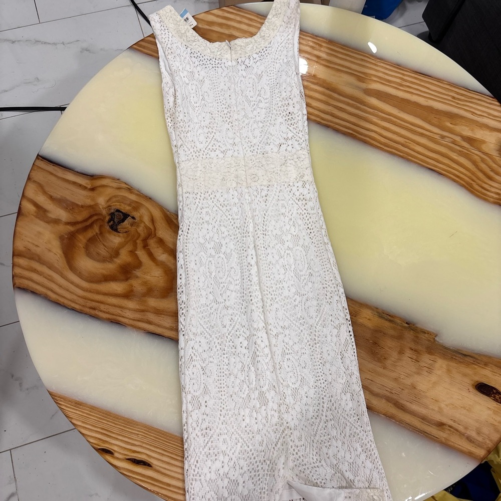 Elegant White Lace Dress